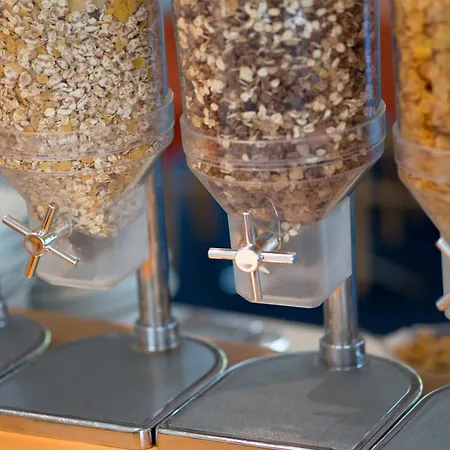 ホテル レストラン フロリダ Studen